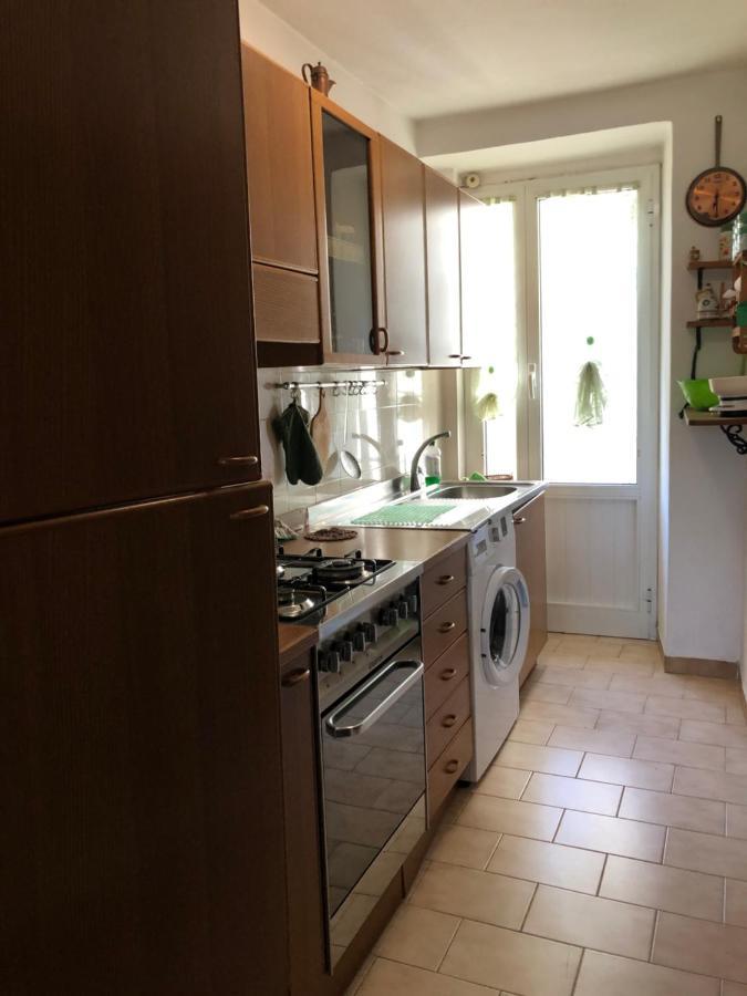 Bilocale Mirella Apartment Carro Екстериор снимка