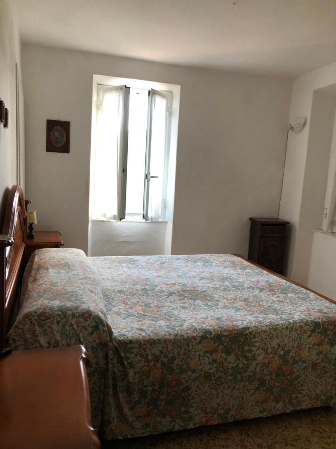 Bilocale Mirella Apartment Carro Екстериор снимка