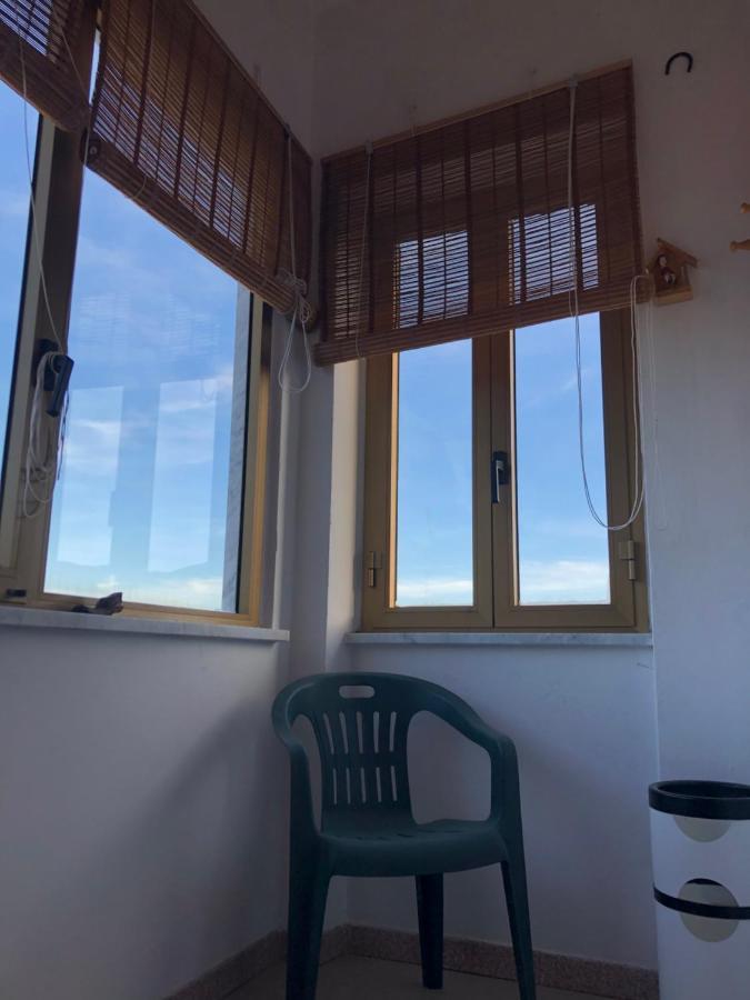 Bilocale Mirella Apartment Carro Екстериор снимка